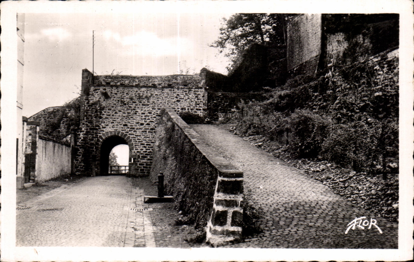 CPA St Jean Pied de Port Porte Saint Jacques
