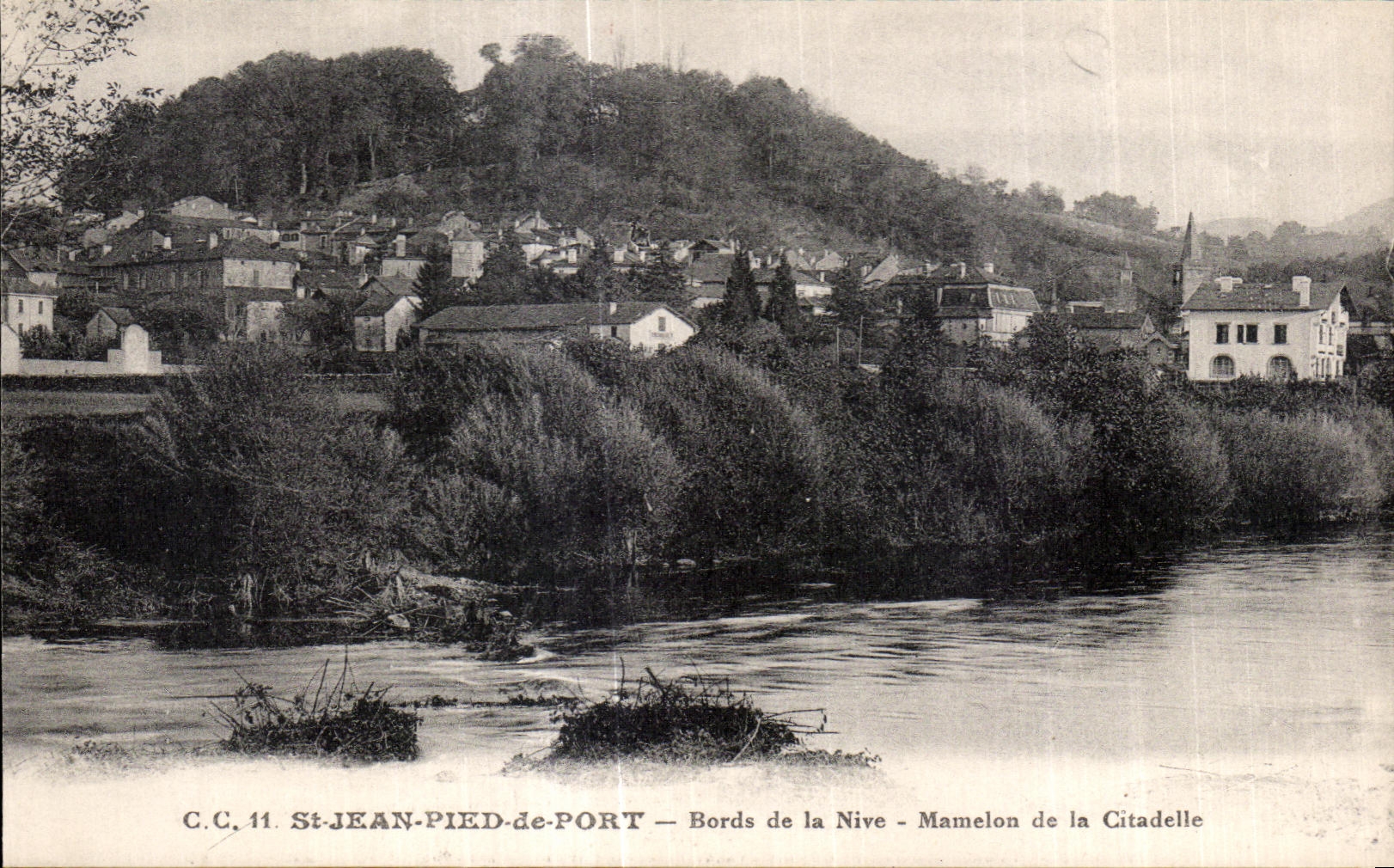 St-Jean-Pied-de-Port — Bords de la Nive - Mamelon de la Citadelle — C.C. 41