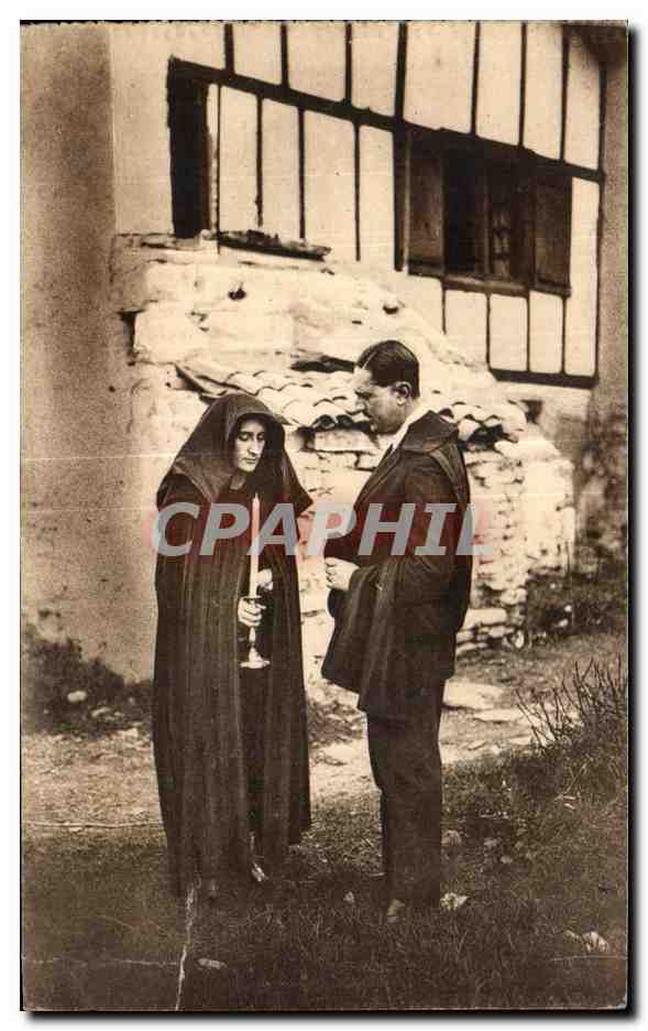 CPA Guethary Au Pays Basque Costume de deuil Folklore Costume