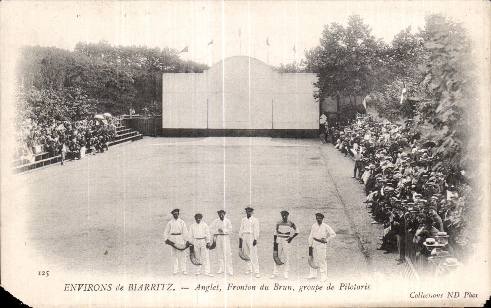 CPA Environs de Biarritz Anglet Fronton du Brun groupe de Pilotaris Pelote basque