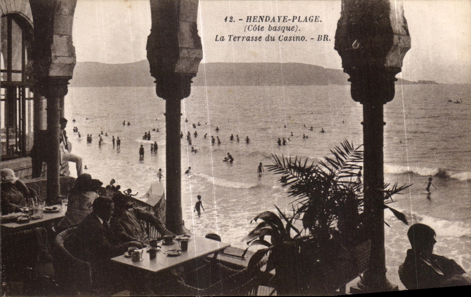 Hendaye-Plage — Côte basque — La Terrasse du Casino — BR. — N°42