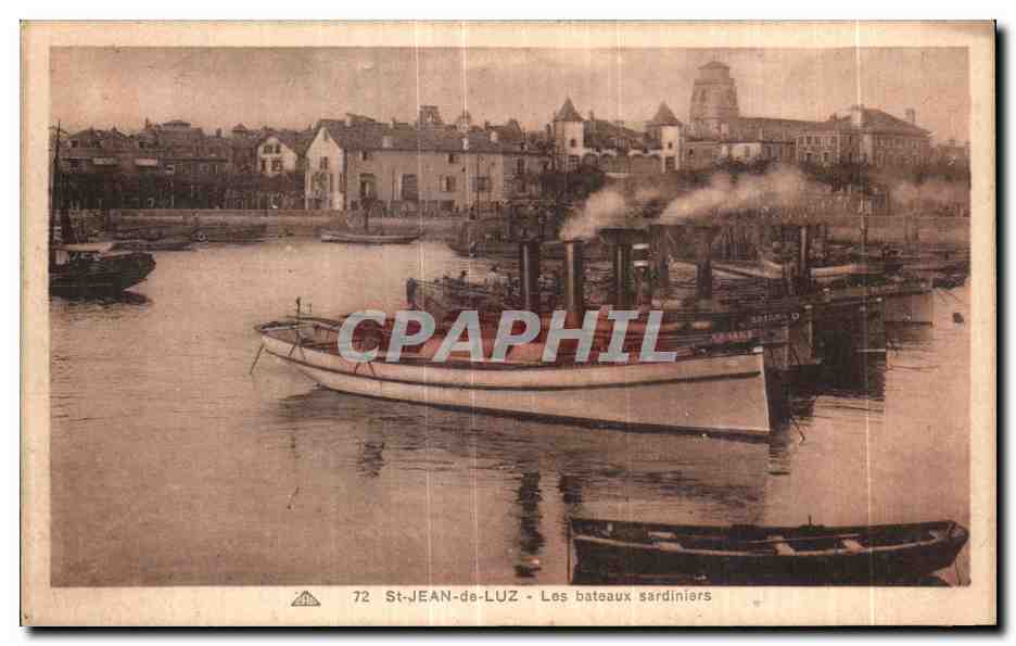CPA St Jean de Luz Les bateaux sardiniers