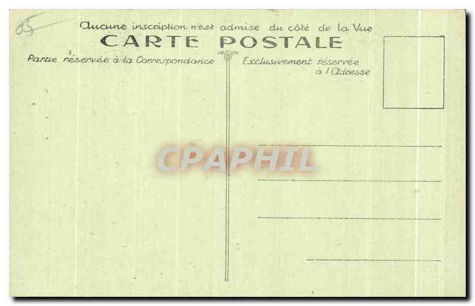CPA Les Alpes Pittoresques Porche de I Eglise de Guillestre (Monument historique) et Fontaine general Albert) — Verso