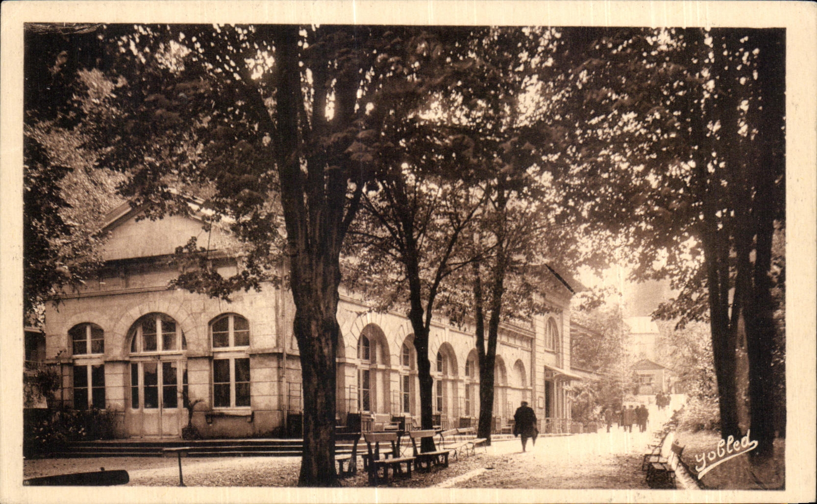 CPA Capvern (Htes Pyrenees) Parc de la Buvette