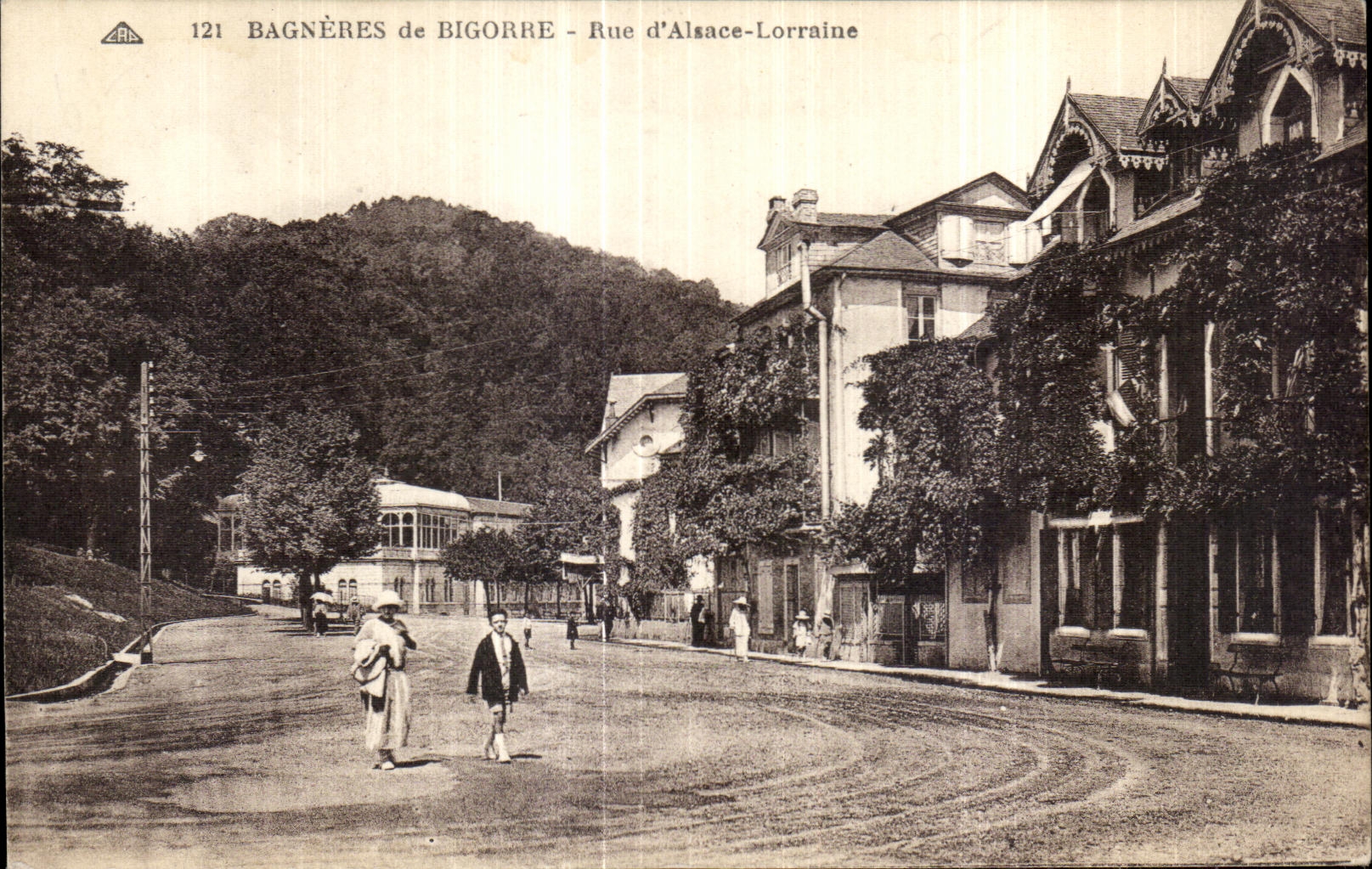 Bagnères-de-Bigorre - Rue d'Alsace-Lorraine — Verlag Antike Ansichtskarte PHIL, Nr. 121