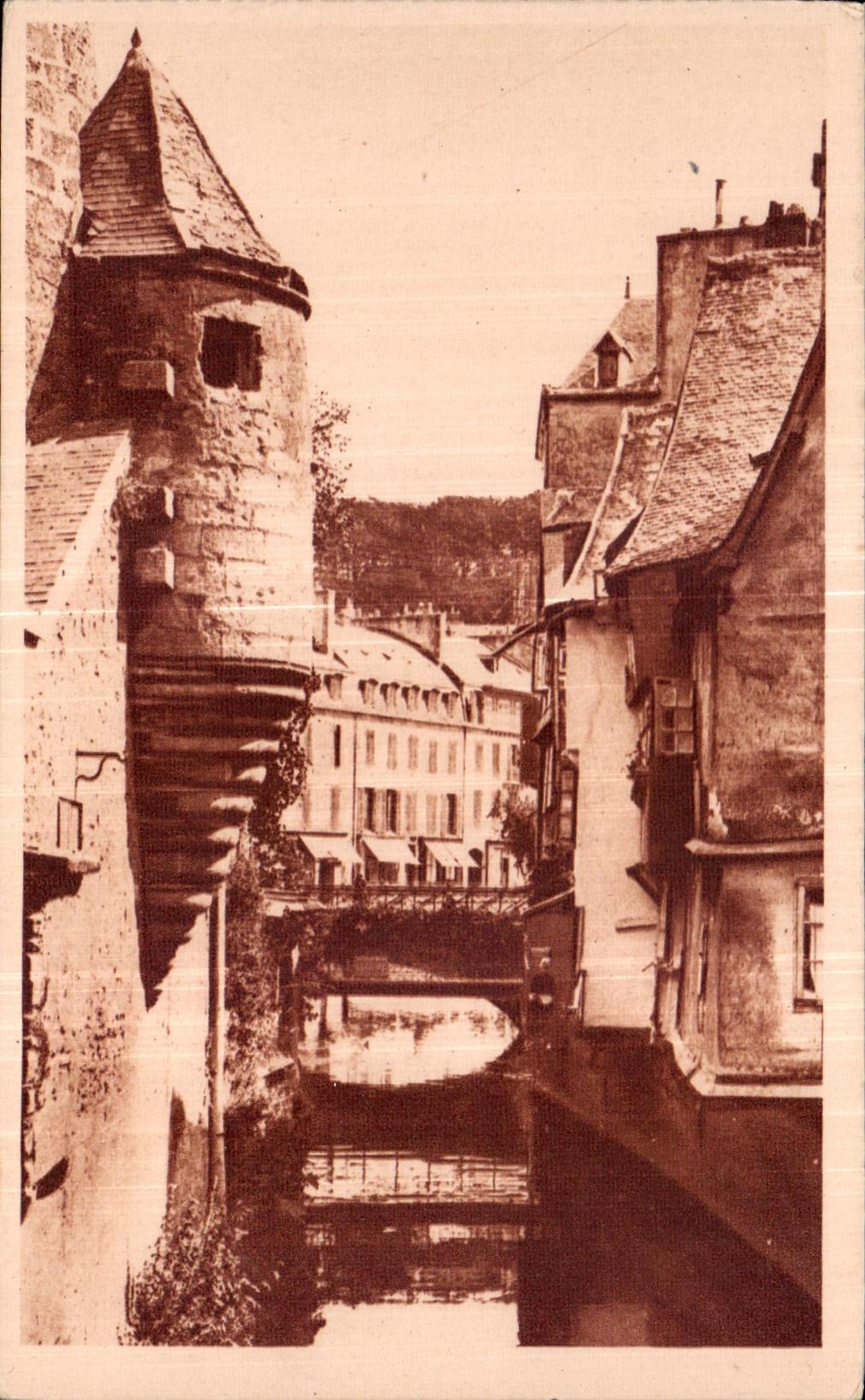 CPA Quimper Vieilles Maisons Sur Le Steir