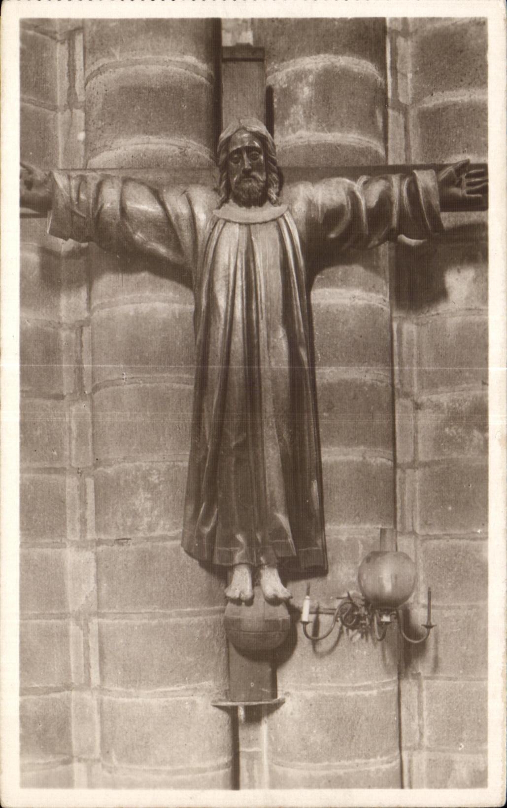 CPA Quimperle Eglise Sainte Croix Le Christ en Robe