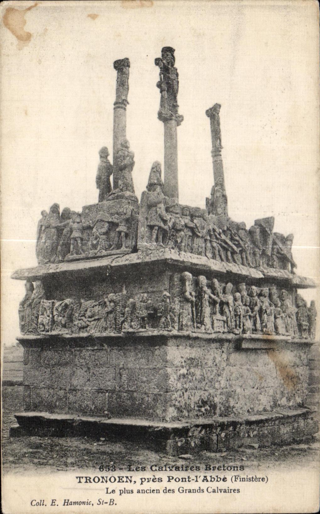 CPA Tronoen pres Pont I Abbe (Finistere) Le plus ancien des Grands Calvaires 