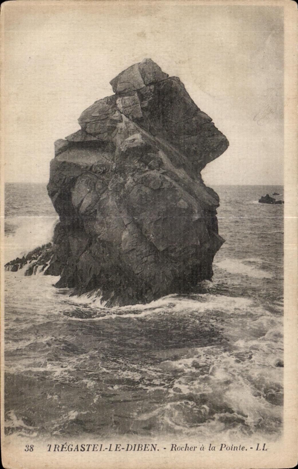 CPA Tregastel Le Diben Rocher a la Pointe