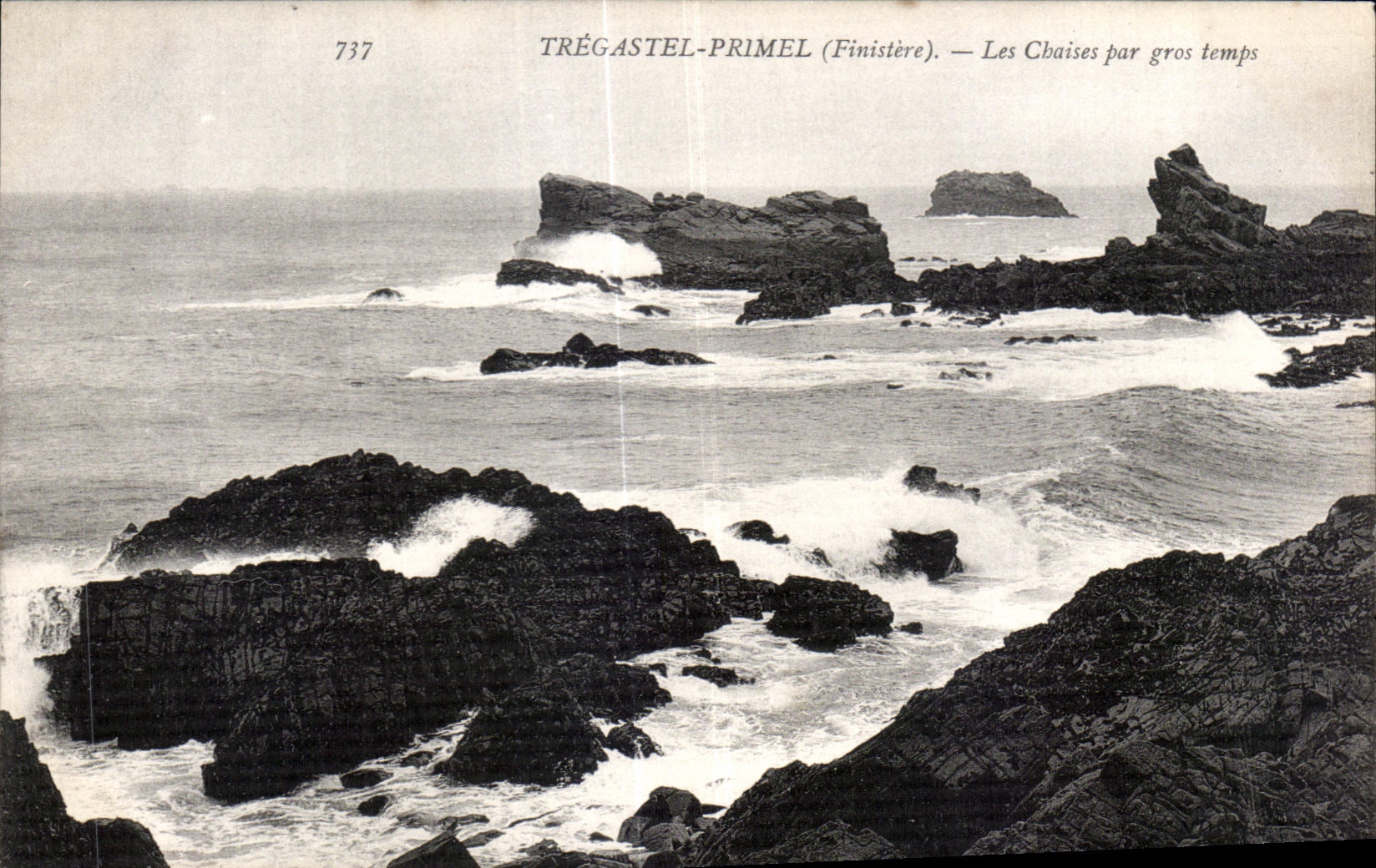 Trégastel-Primel (Finistère) — Les Chaises par gros temps — n° 737