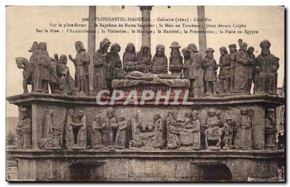 CPA Plougastel Daoulas Calvaire Cote Nord Sur la plate forme le Bapteme de Notre Seigneur Mise au tombeau 
