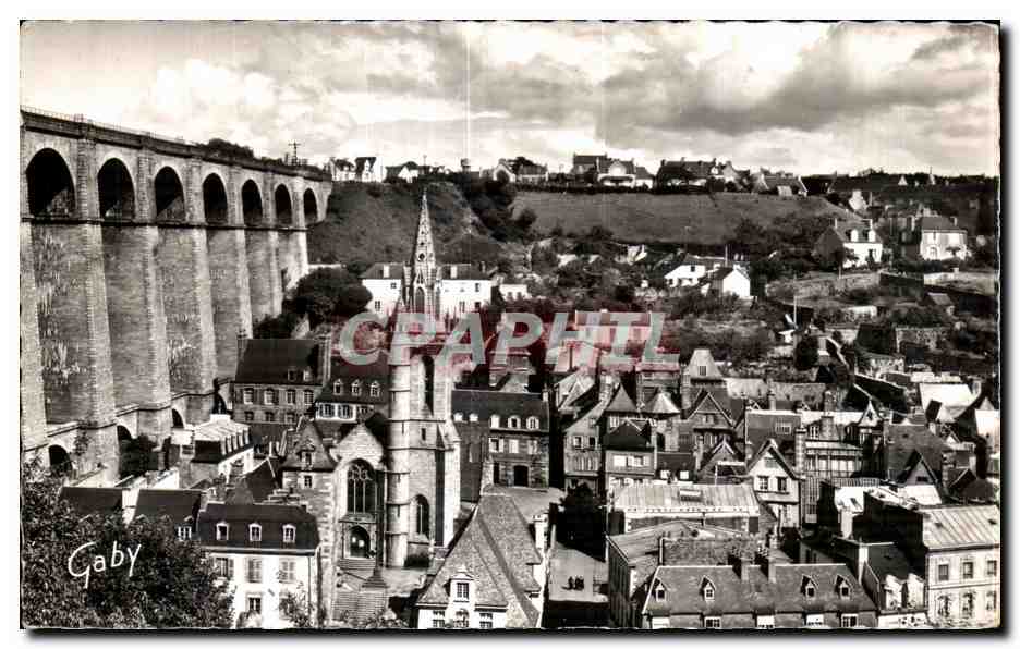 CPA Morlaix (Finistere) Eglise Sainte Melaine et le Viaduc