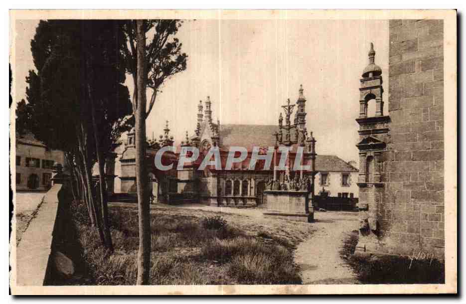 CPA Bretagne St Thegonnec (Finistere) Le Calvaire et I Ossuaire