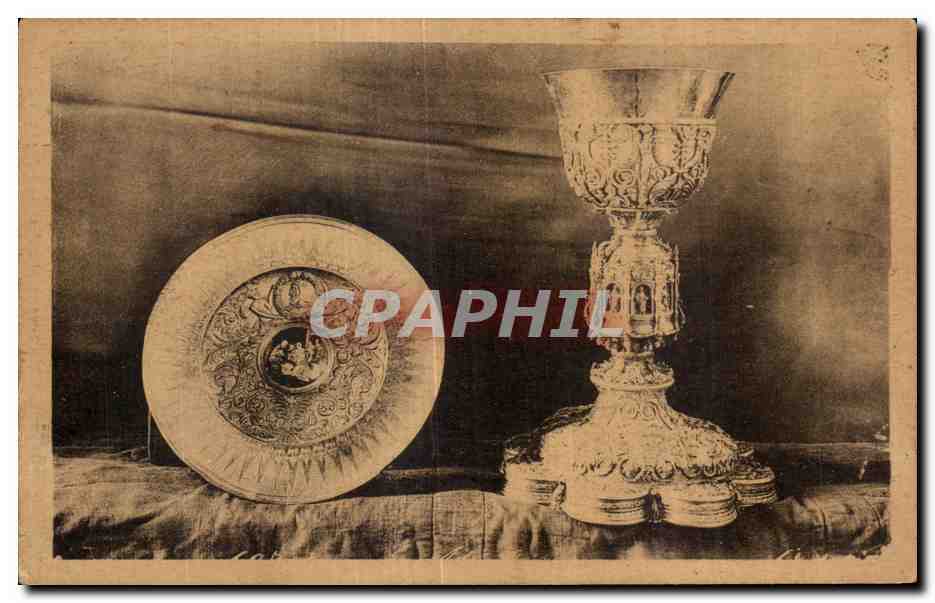 CPA St Jean Du Doigt (Finistere) Le Tresor grad Calice et Patene argent dore