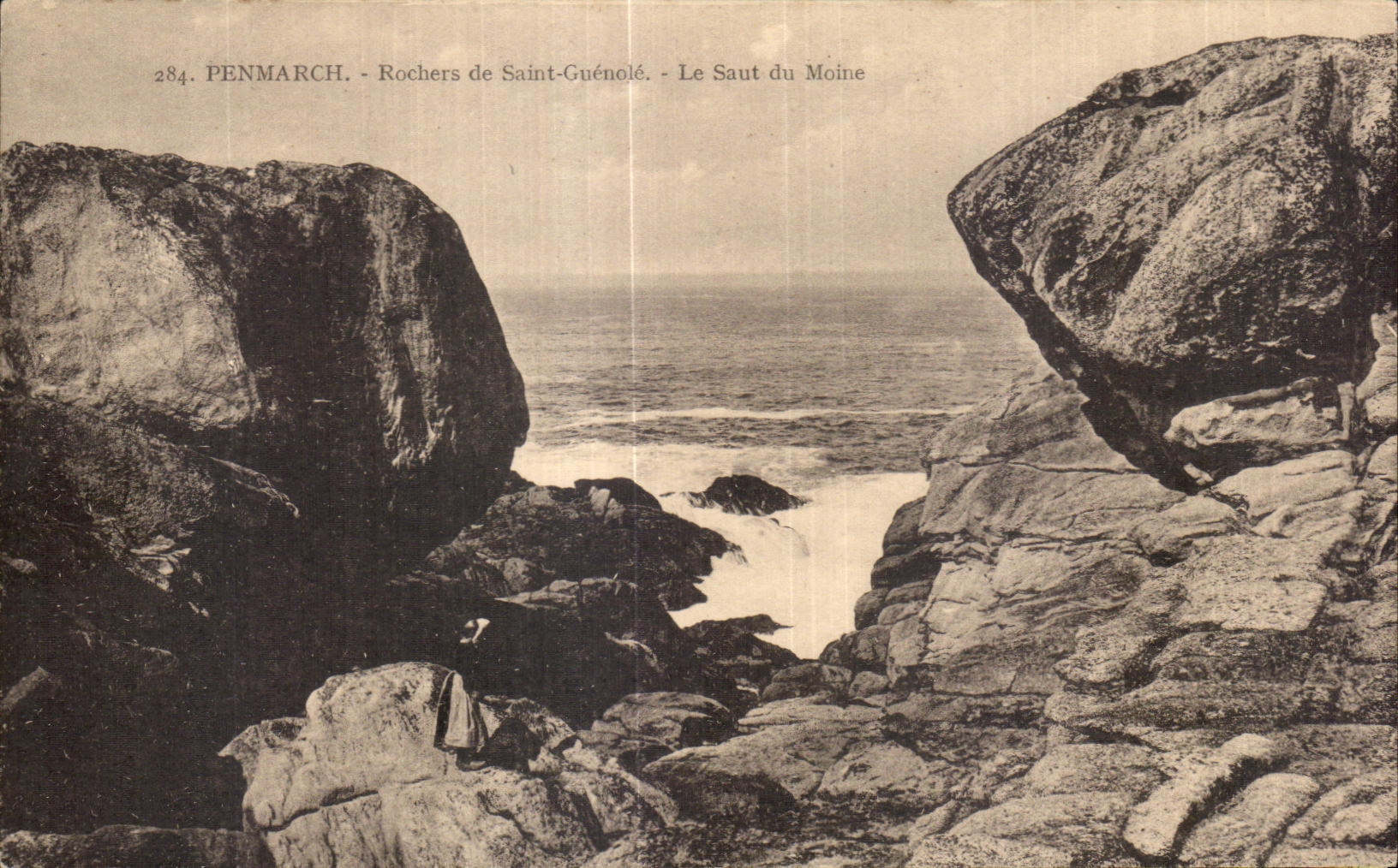 CPA Penmarch Rochers de Saint Guenole Le Saut du Moine
