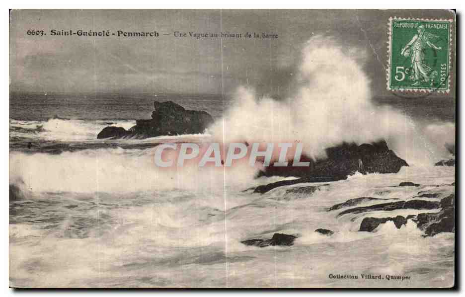 CPA Saint Guenole Penmarch Une Vague au brisant de la barre