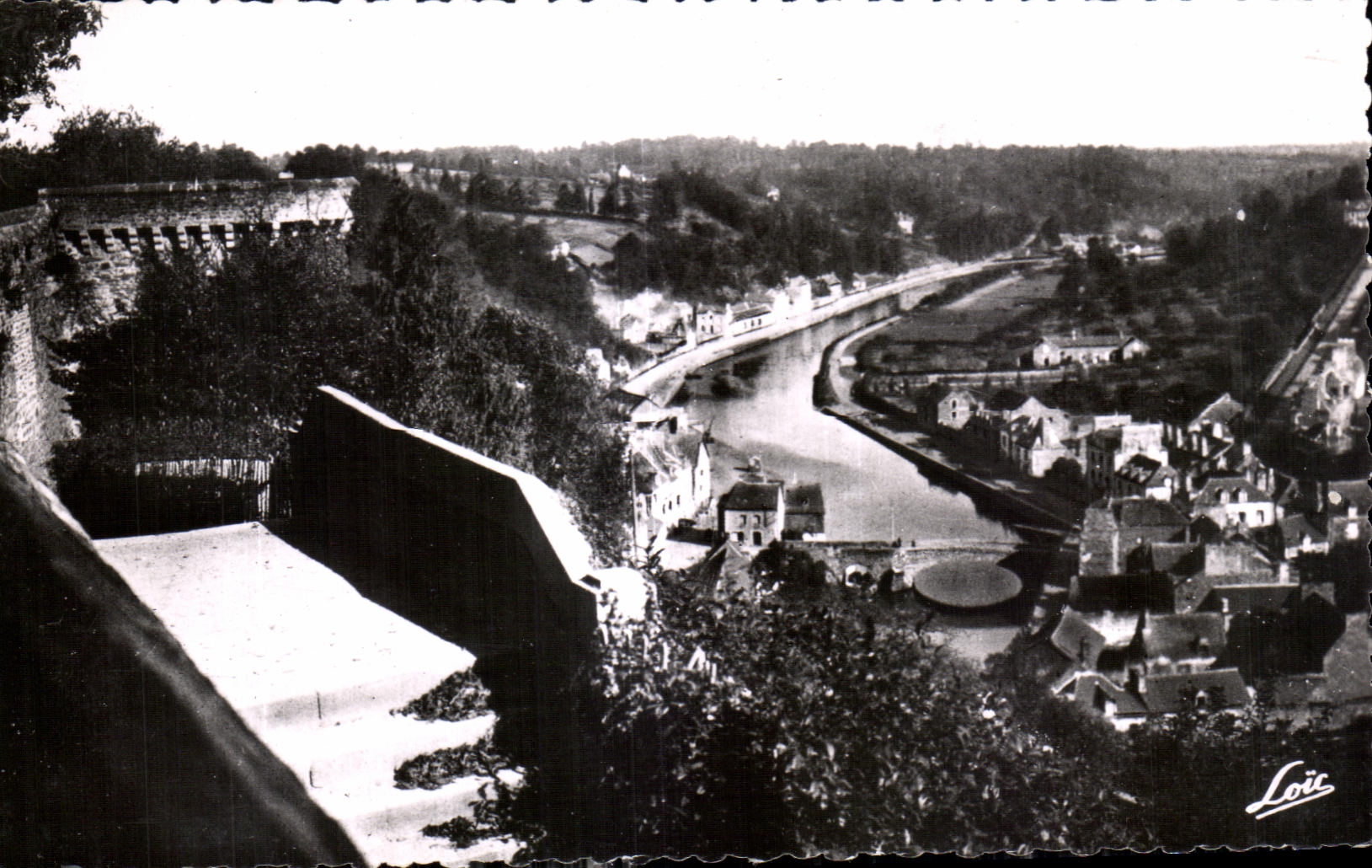 Dinan - Tour Sainte-Catherine — vue générale sur la Rance — Édition MESNY, n°2277