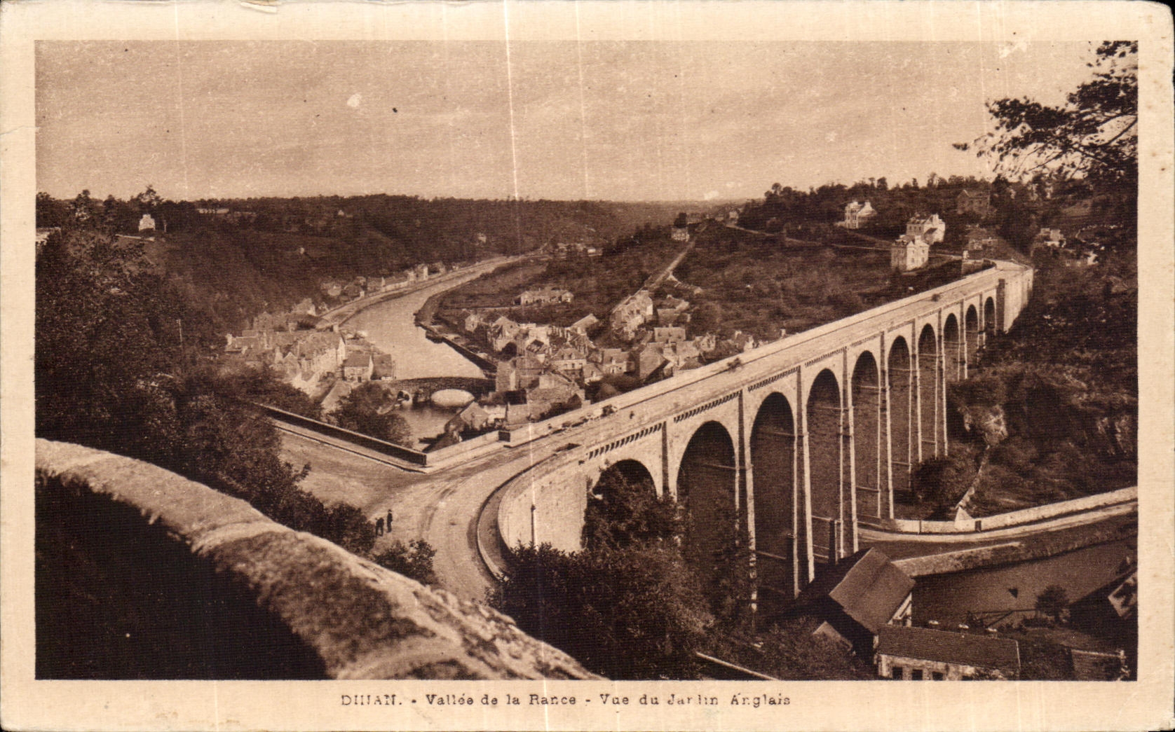 Dinan - Vallée de la Rance - Vue du Jardin Anglais