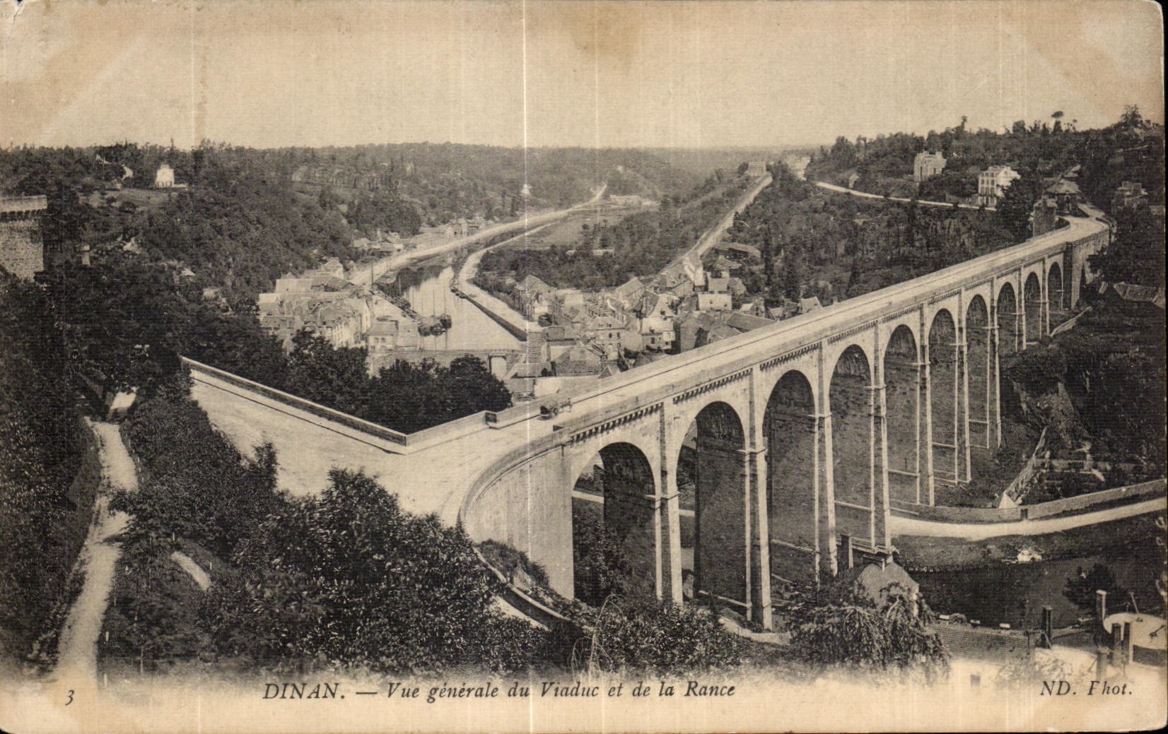 Dinan — Allgemeiner Blick auf den Viadukt und die Rance — ND. Phot.