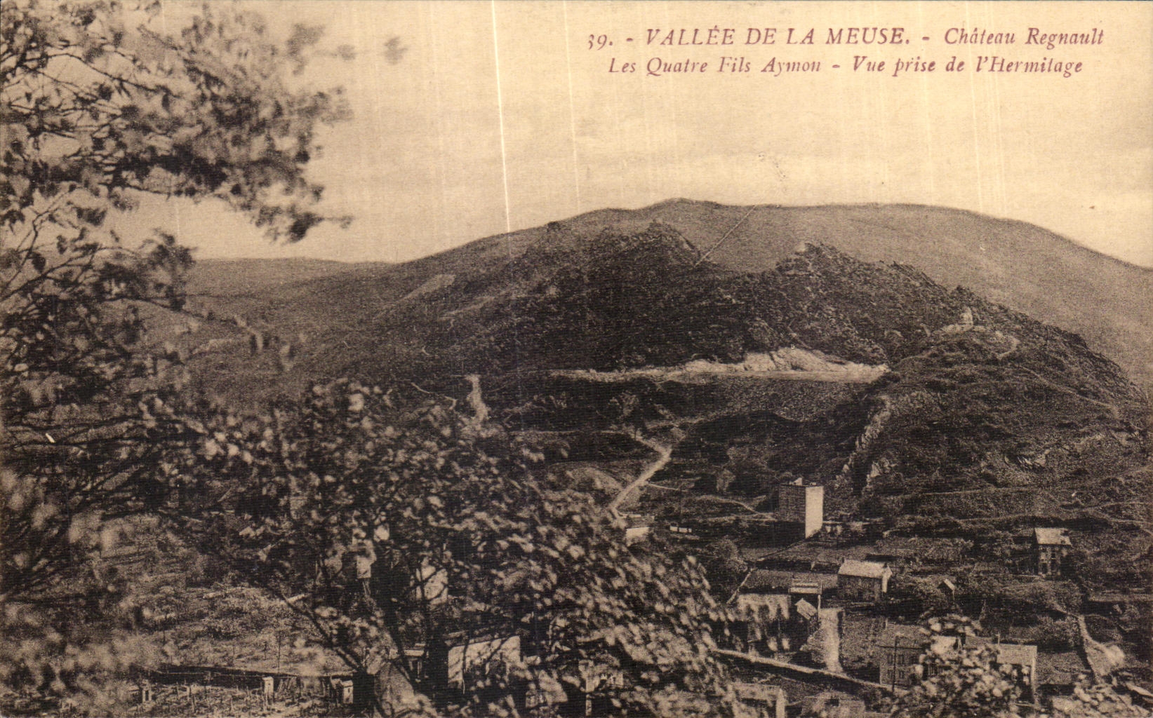 Vallée de la Meuse — Les Quatre Fils Aymon — Vue prise du Château Regnault