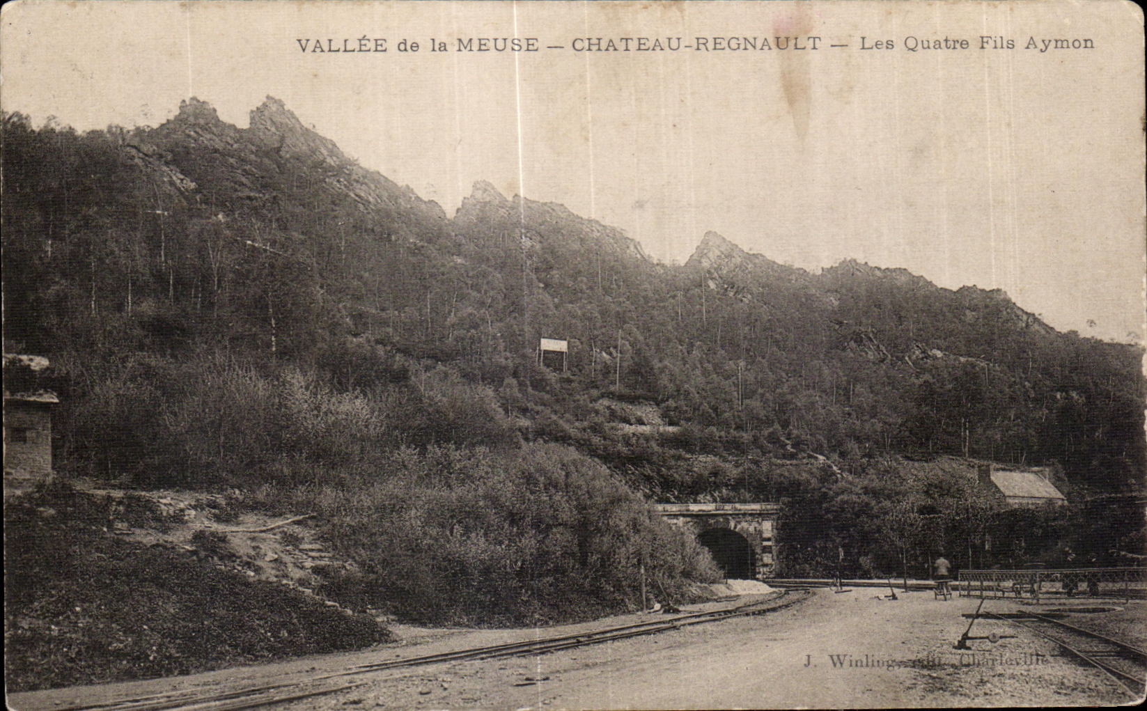 Vallée de la Meuse — Château-Regnault — Les Quatre Fils Aymon — J. Winling, édit. Charleroi