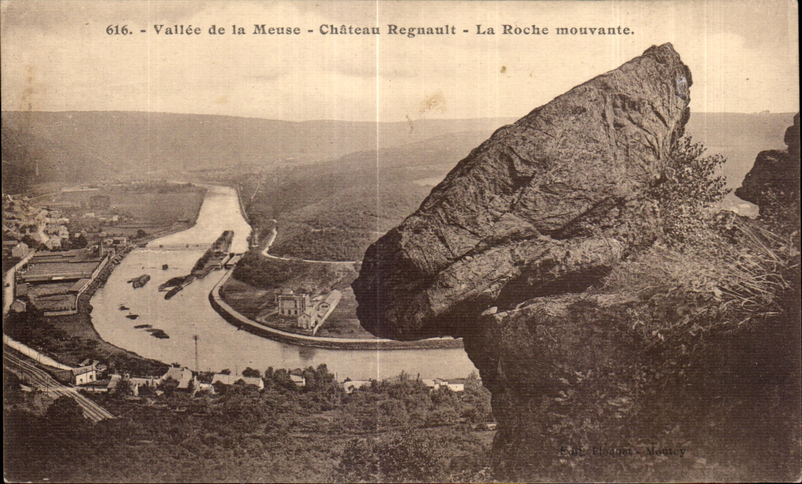 CPA Vallee de la Meuse Chateau Regnault La Roche mouvante