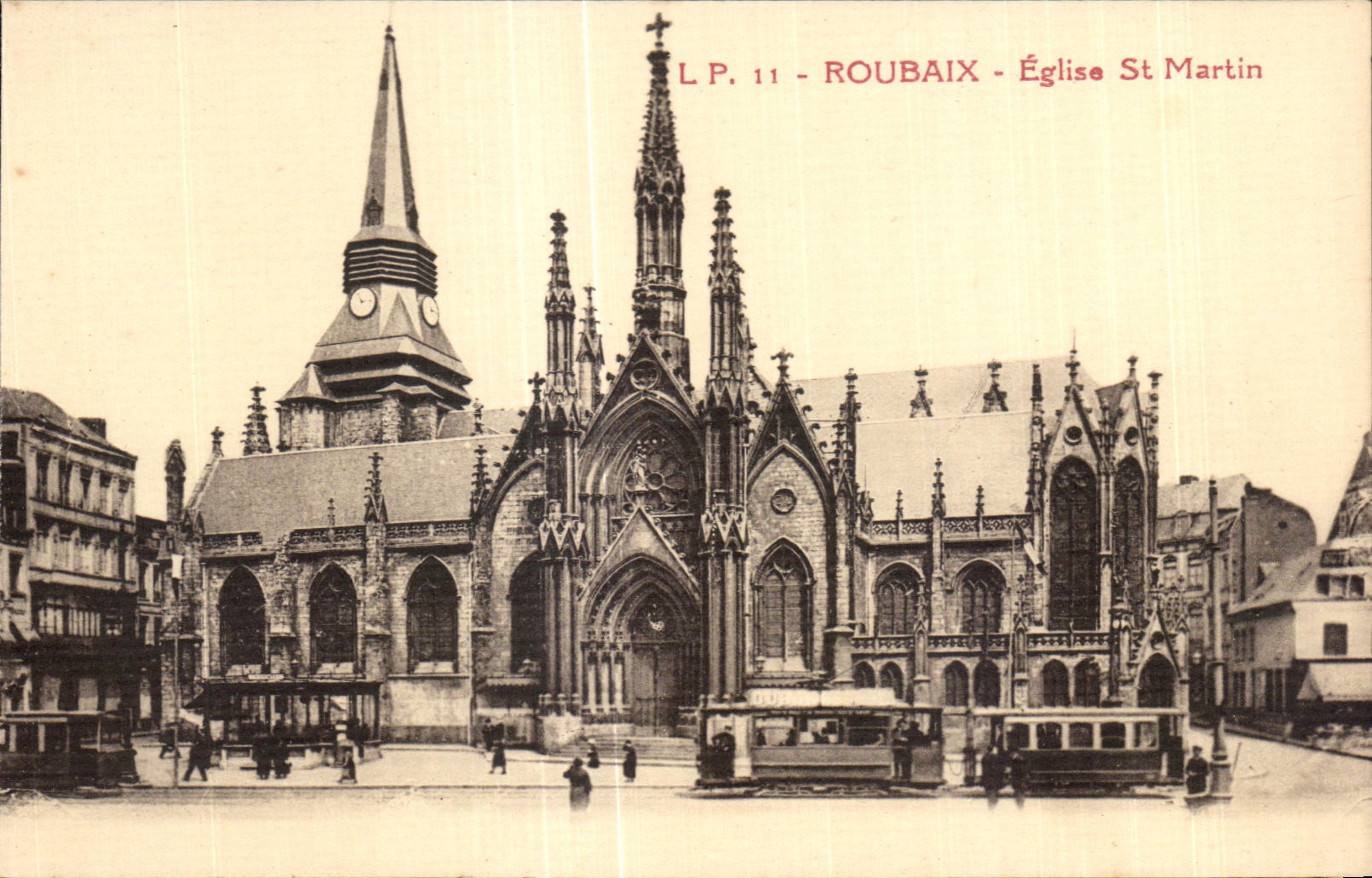 CPA Roubaix Eglise St martin Tramway