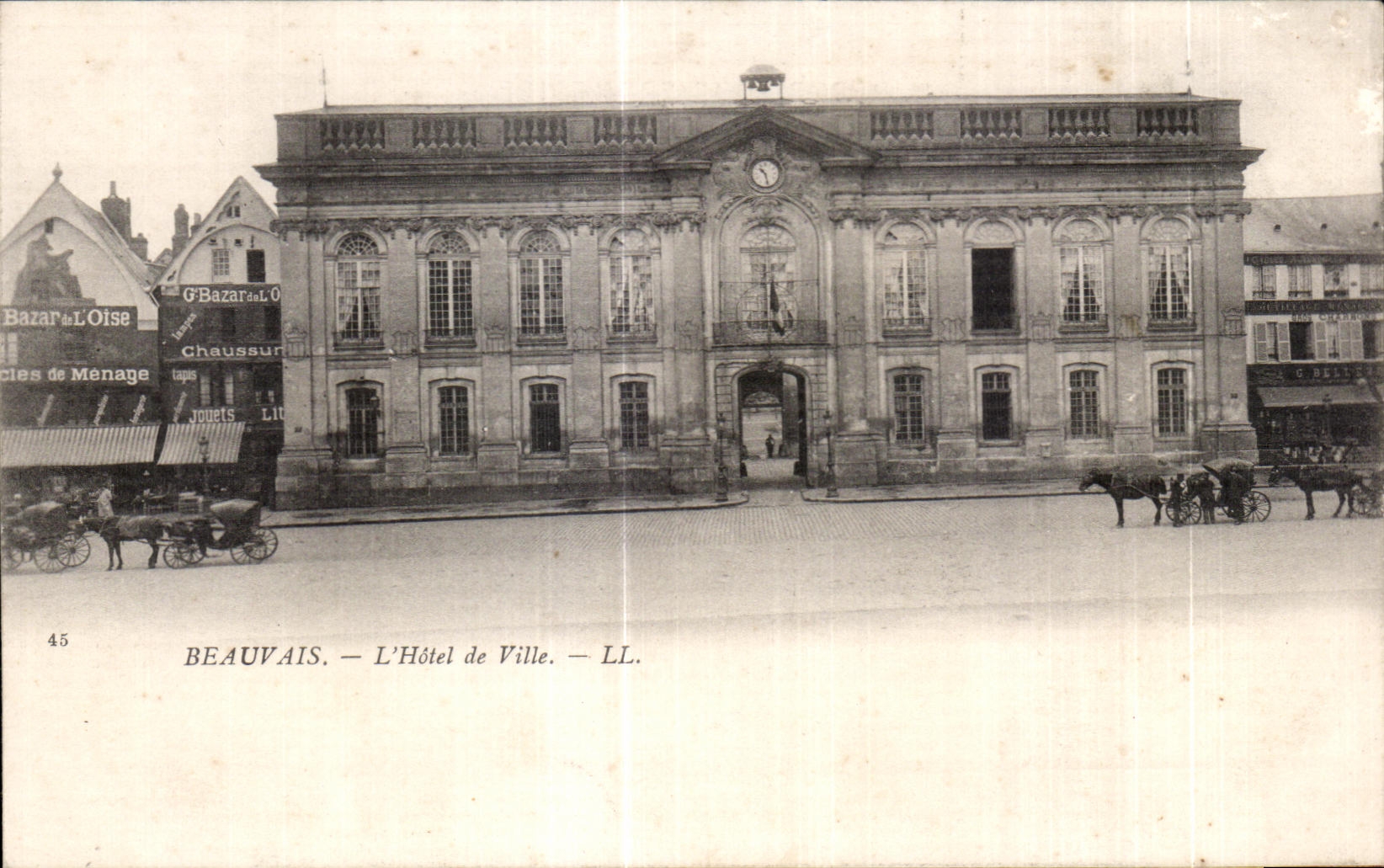 CPA Beauvais L Hotel De Ville