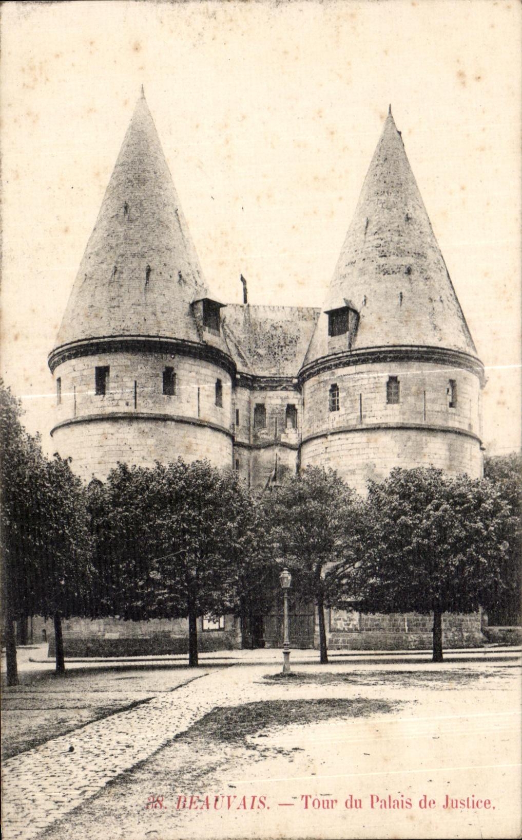 CPA Beauvais Tour du Palais de Jusliee