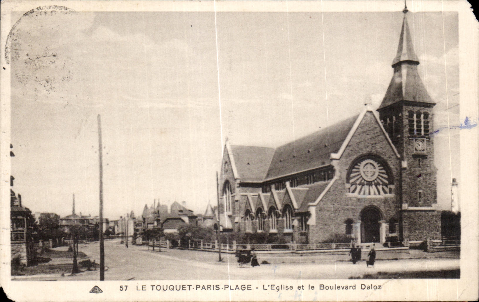CPA Le Touquet Paris Plage L Eglise et le Boulevard Daloz