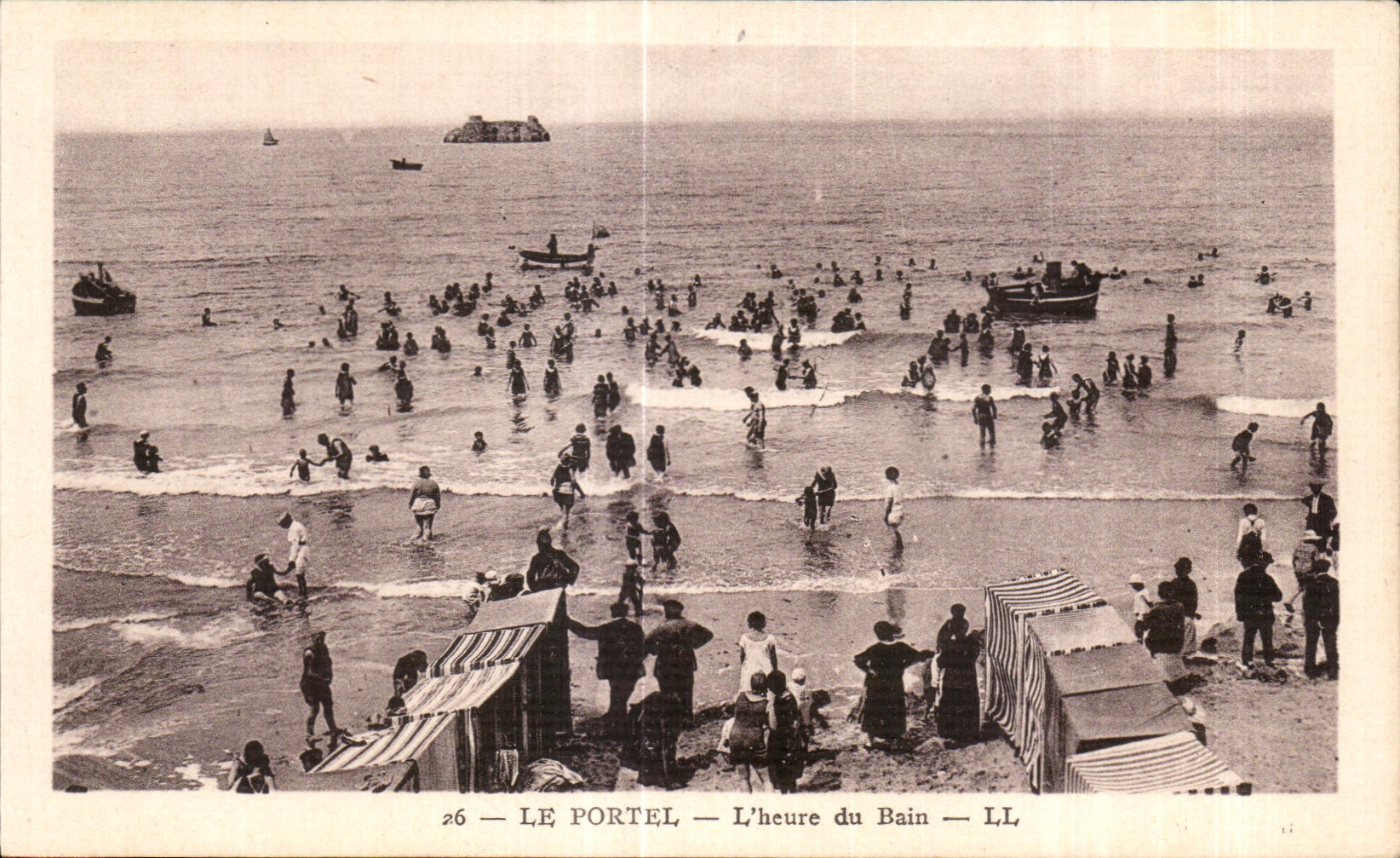 CPA Le Portel L heure du Bain