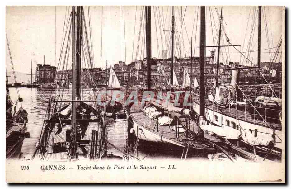 CPA Cannes Yacht dans le Port et le Suquet Bateaux