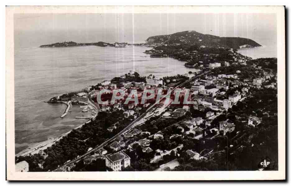 CPA Beaulieu et le Cap Ferrat vus de la Moyenne Corniche