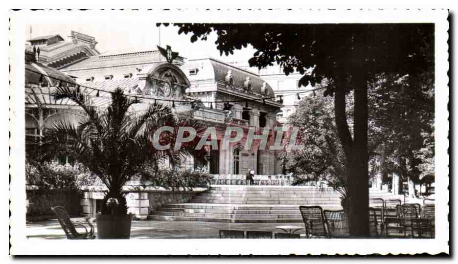 CPSM Vichy Le casino cote du theatre