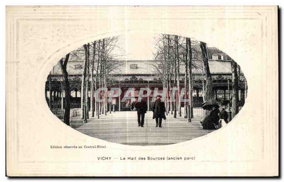 CPA Vichy Le Hall des Sources 