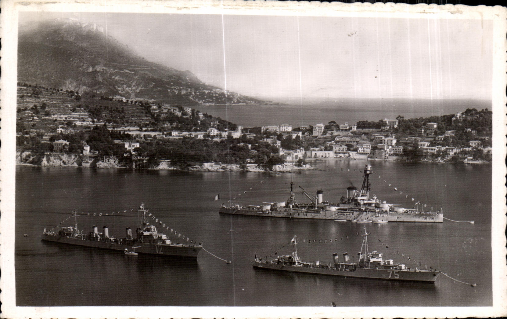Villefranche-sur-Mer — Vue sur le Cap d'Alil — Édition La Cigogne