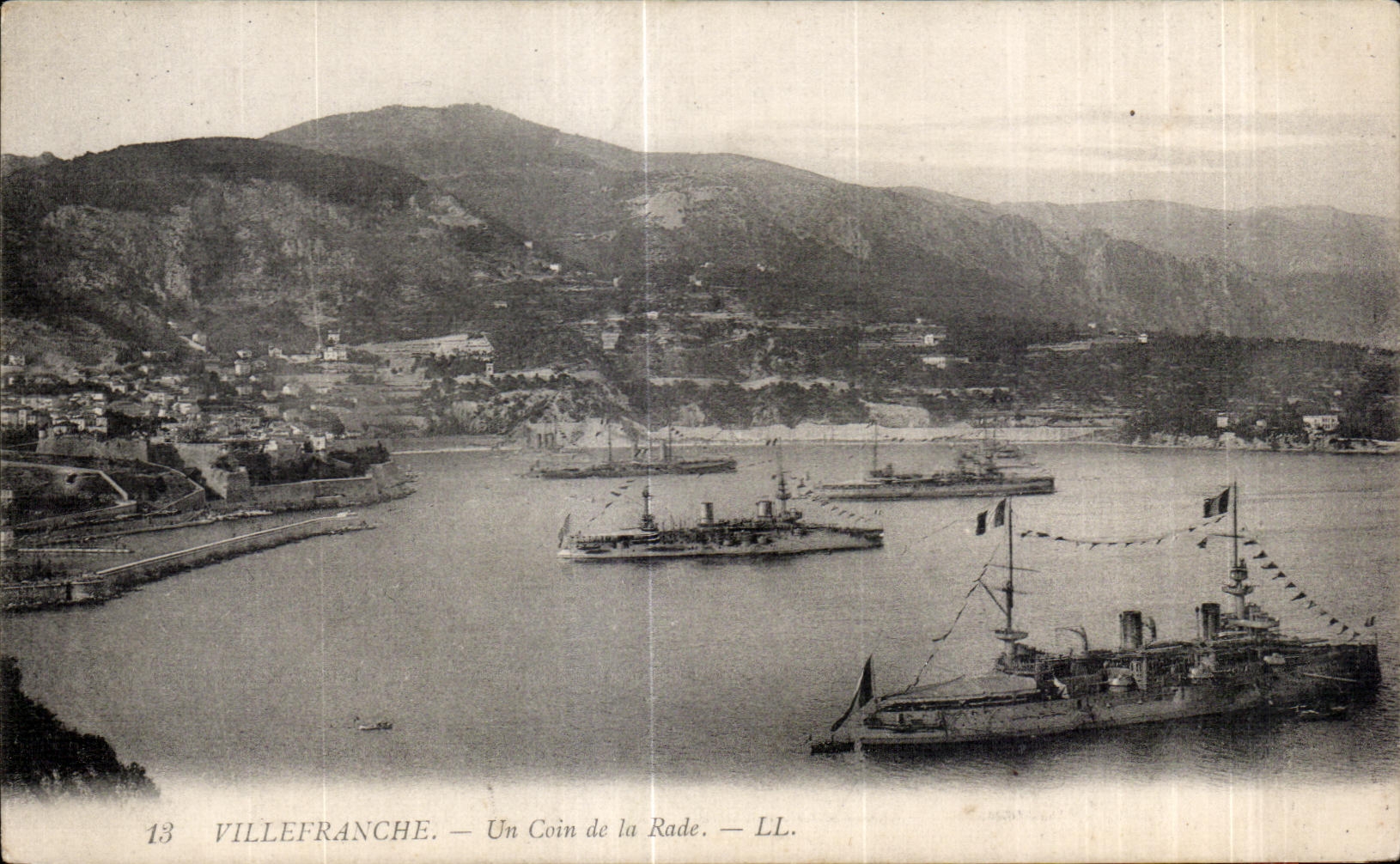 Villefranche — Un Coin de la Rade — LL. n°13