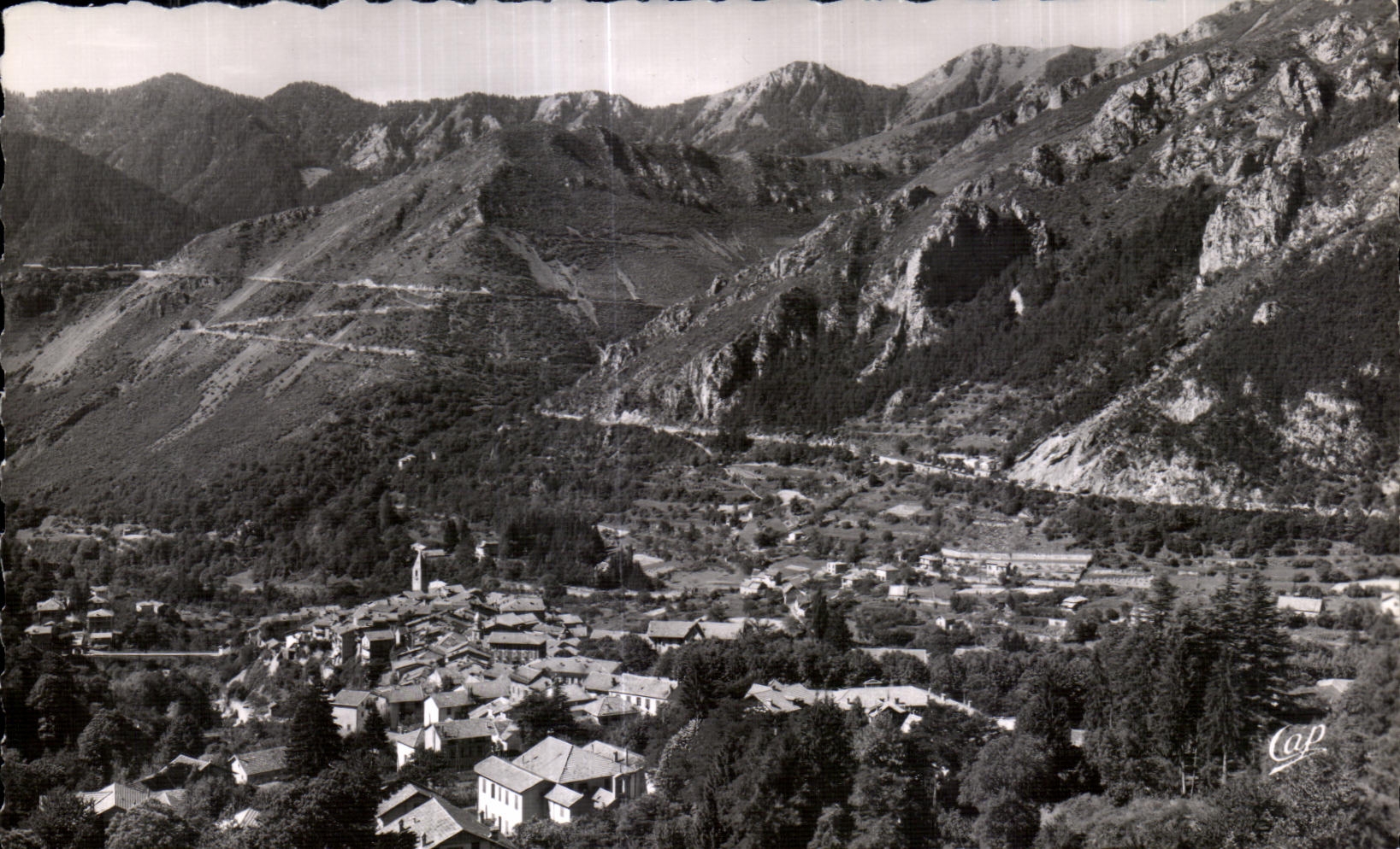 CPA Saint Martin Vesubie Vue generale et le Massif du Tournairet 