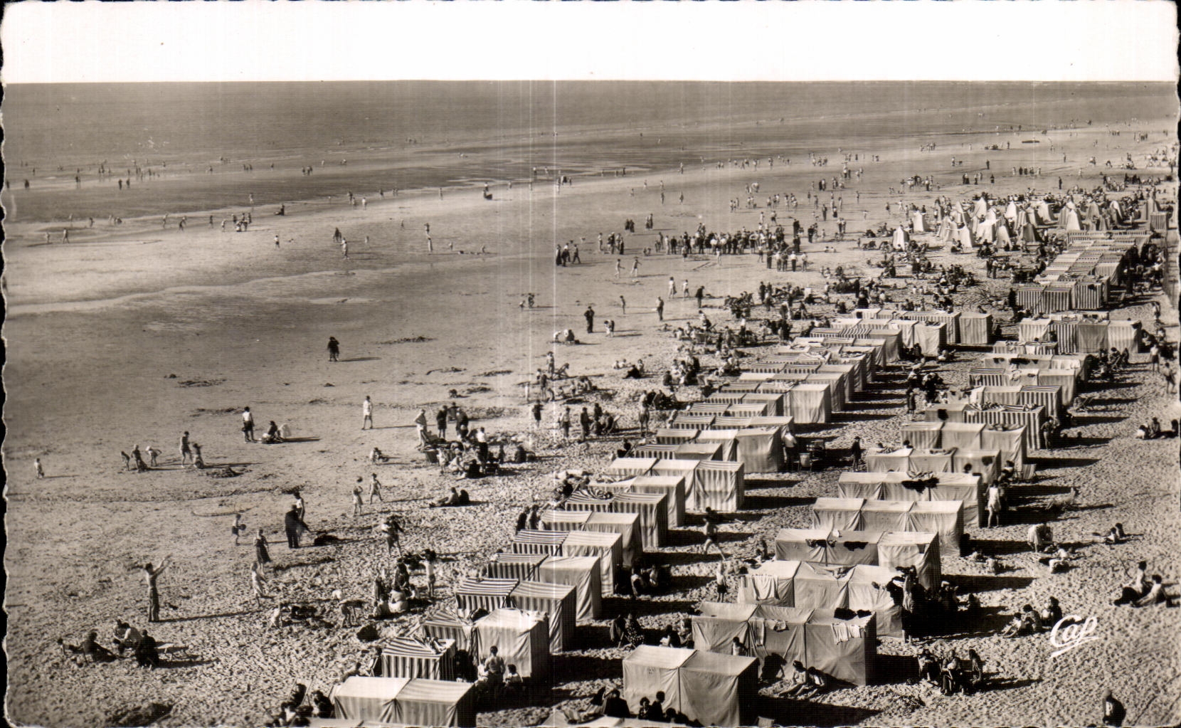 CPA Le Portel Vue generale de la Plage