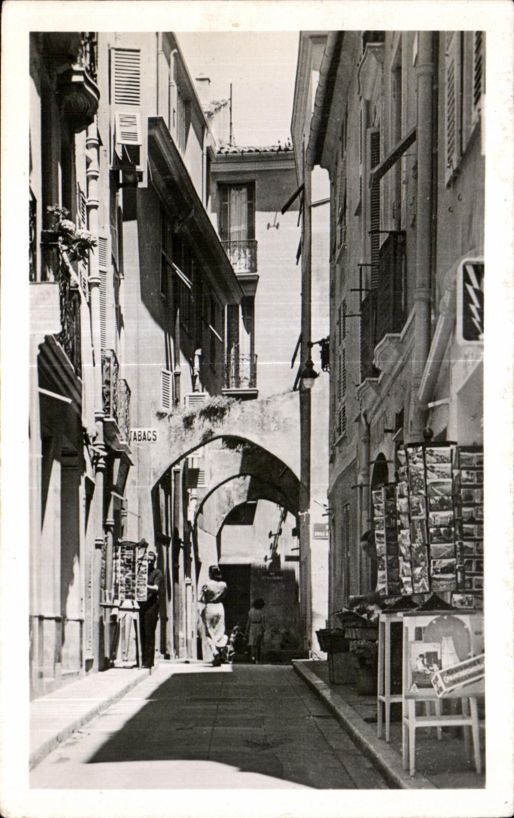 CPA Monaco Rue de L Eglise sur le Vieux Rocher