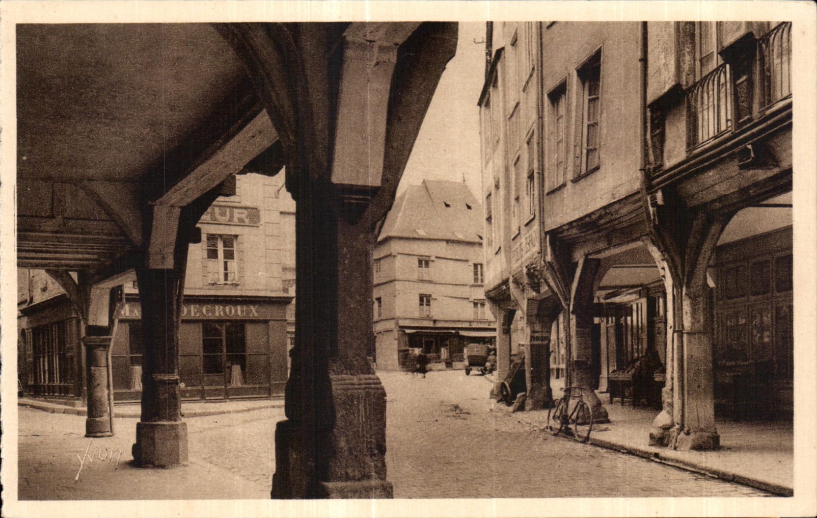 Dinan (C.-du-N.) — Maisons des Porches — Les Éditions d'Art Yvon