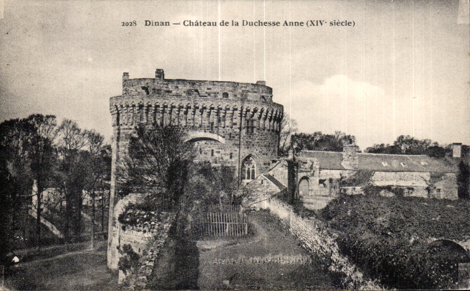Dinan — Château de la Duchesse Anne (XIVe siècle) — édition 2028