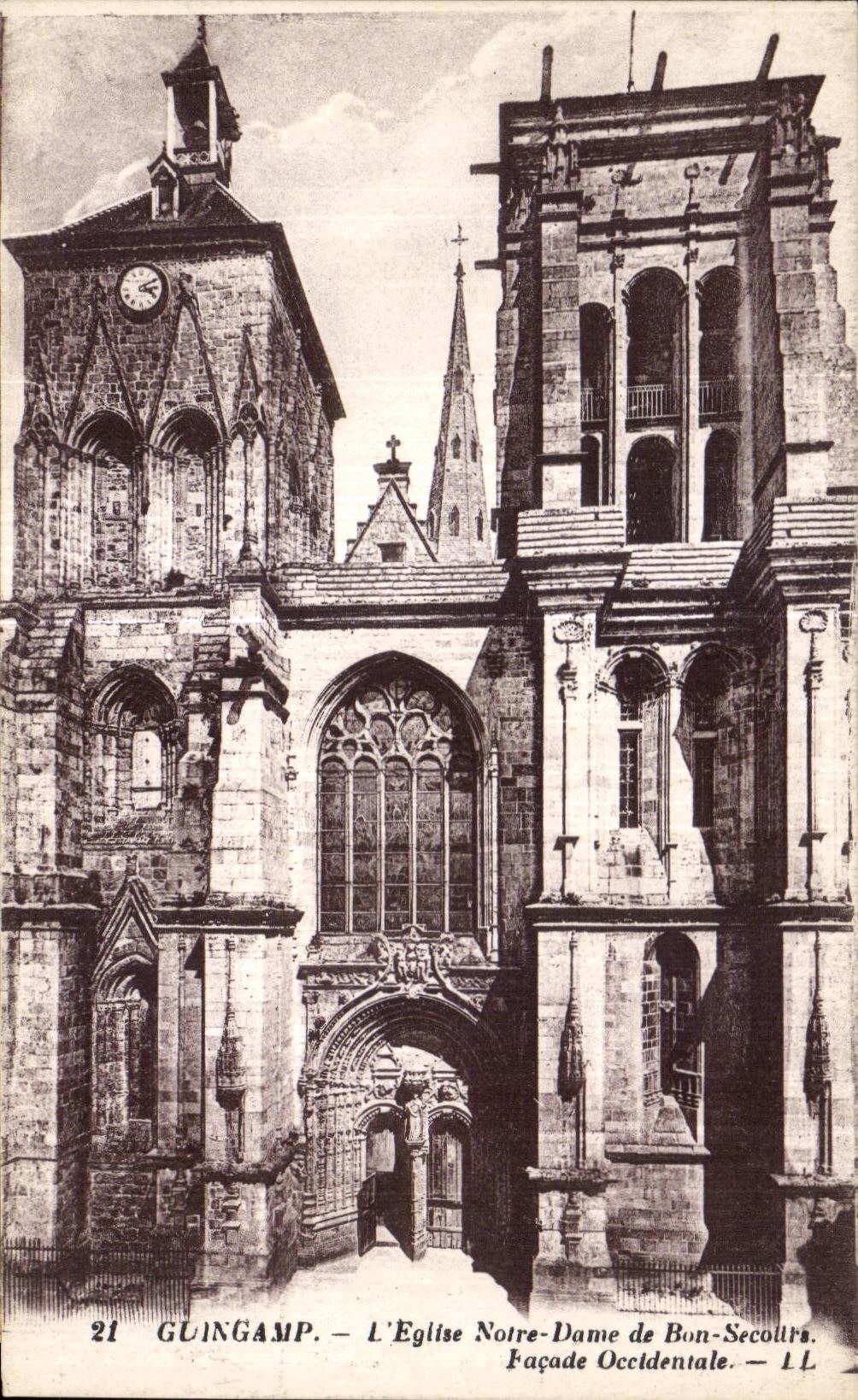 CPA Guingamp Eglise Notre Dame de Bon Secours Facade Occidentale