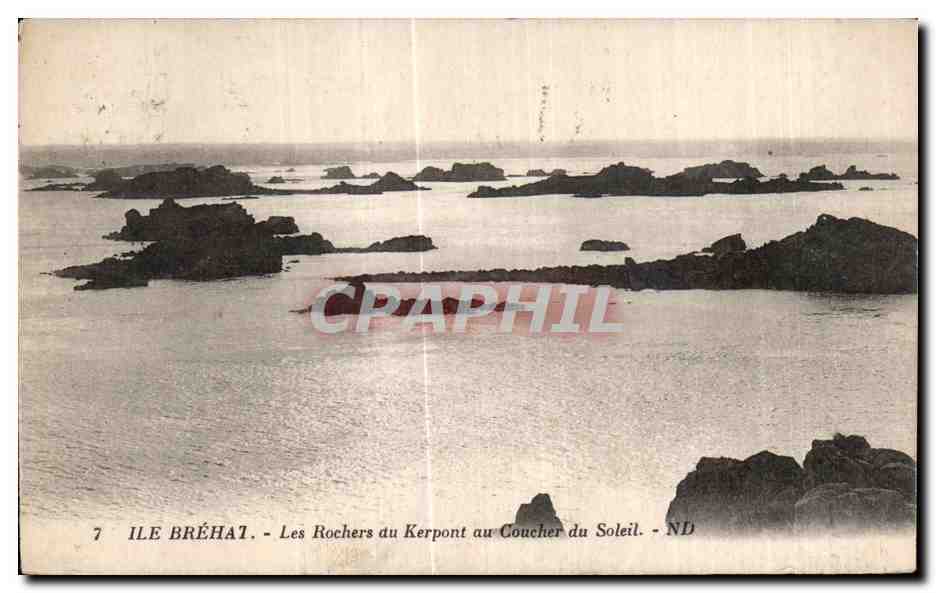 Ile Bréhat - Les Rochers du Kerpoint au Coucher du Soleil - ND
