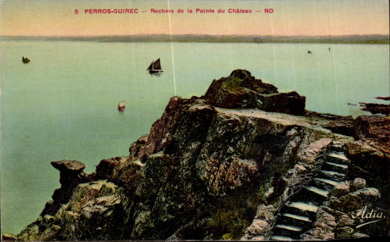 Perros-Guirec — Rochers de la Pointe du Château — Adia