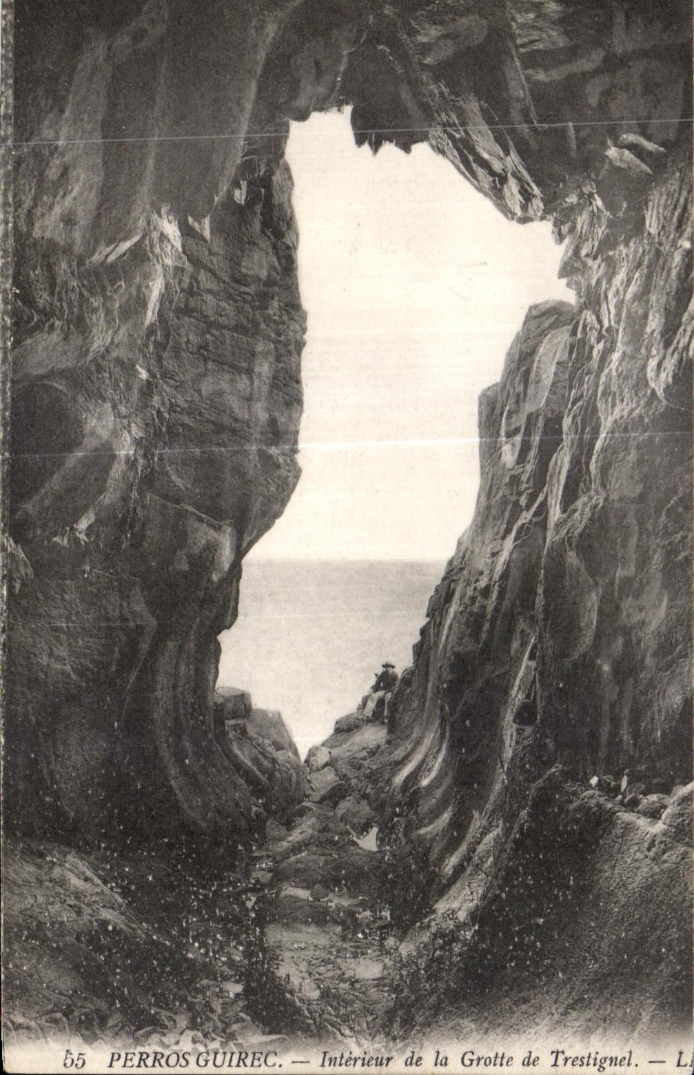 Intérieur de la Grotte de Trestignel — PERROS GUIREC — n°55