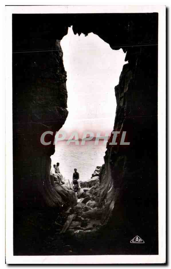 La Grotte de la Pointe du Château — Perros-Guirec — éditeur C.A.P.