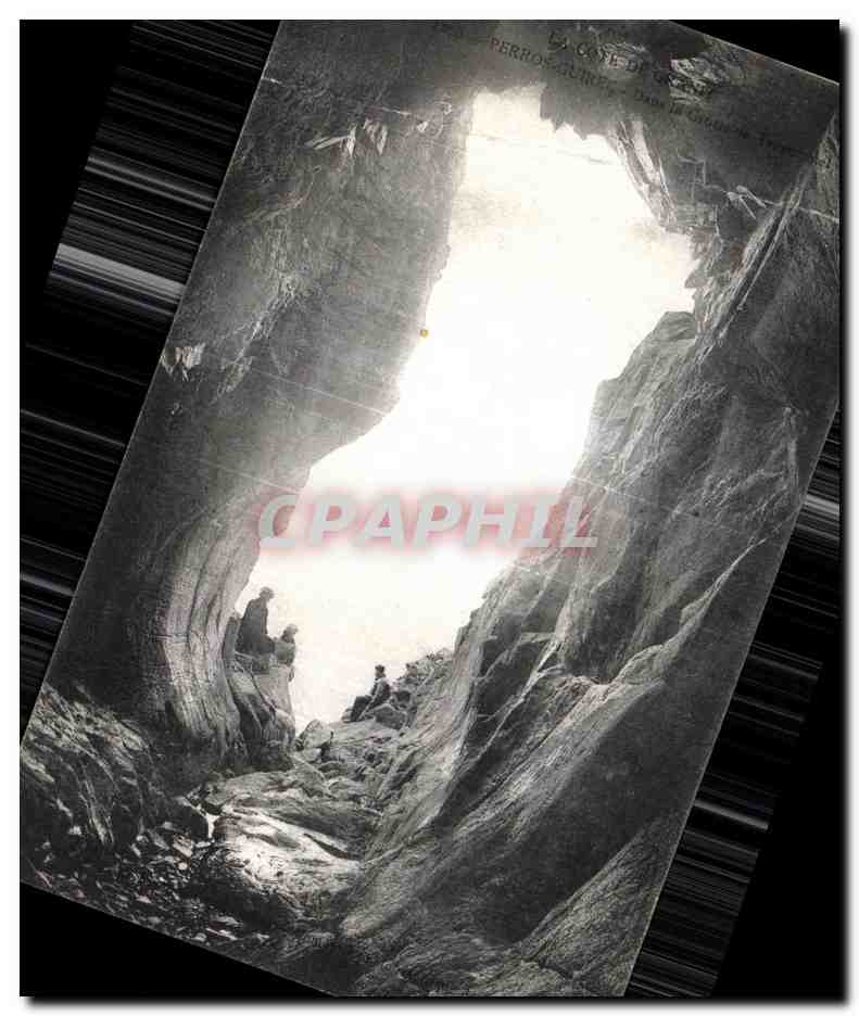 Tarjeta postal antigua Perros Guirec Dentro de la cueva de Tregistel