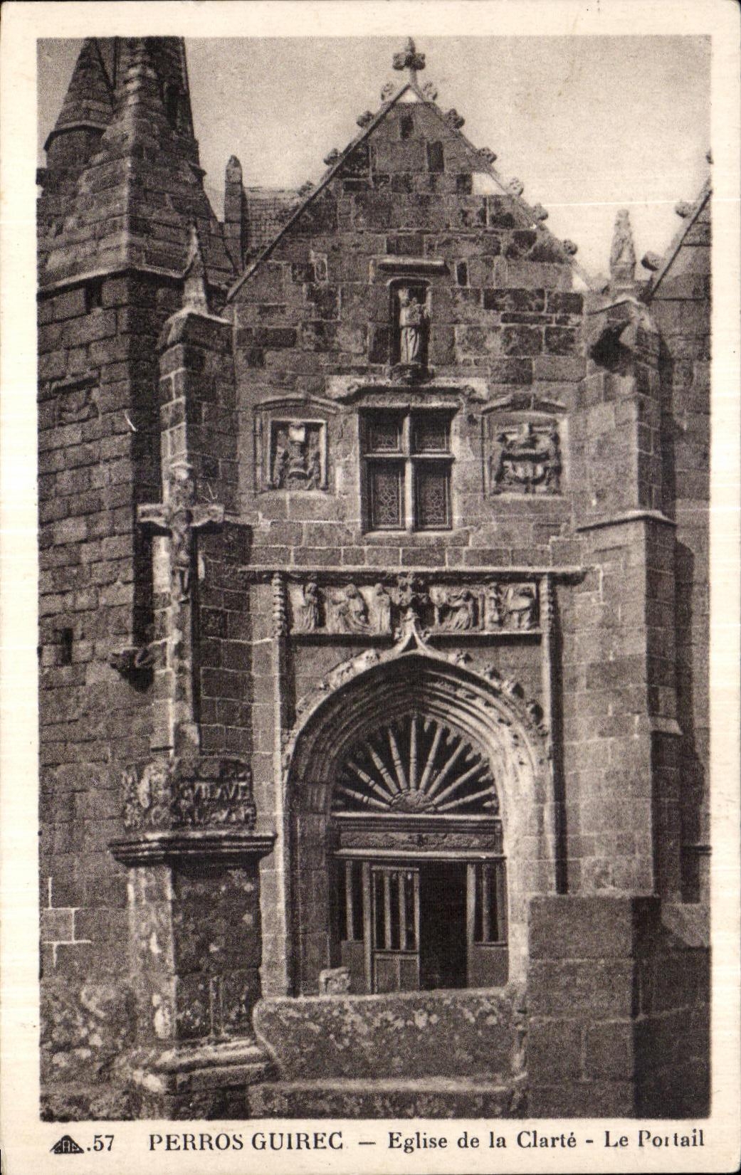 Perros-Guirec — Église de la Clarté — Le Portail