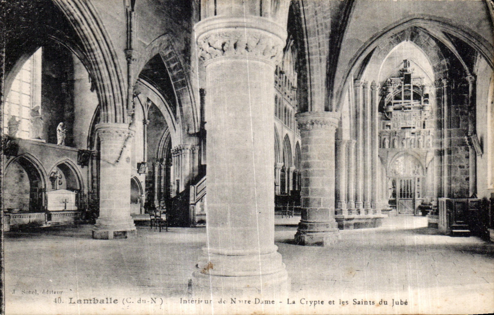 CPA Lamballe Interieur de Notre Dame La Crypte et les Saints du Jube